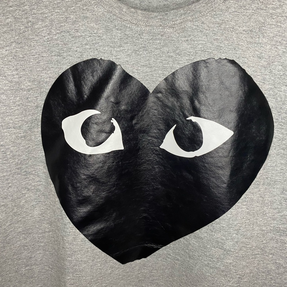 Come des garçons play black heart tee shirt grey - Picture 2 of 12